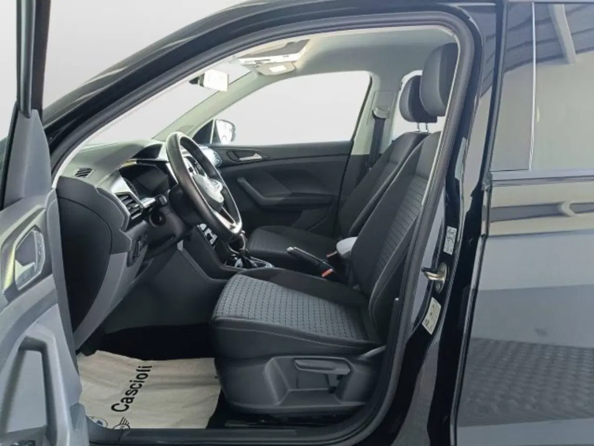 Volkswagen T-Cross usata a Teramo (8)