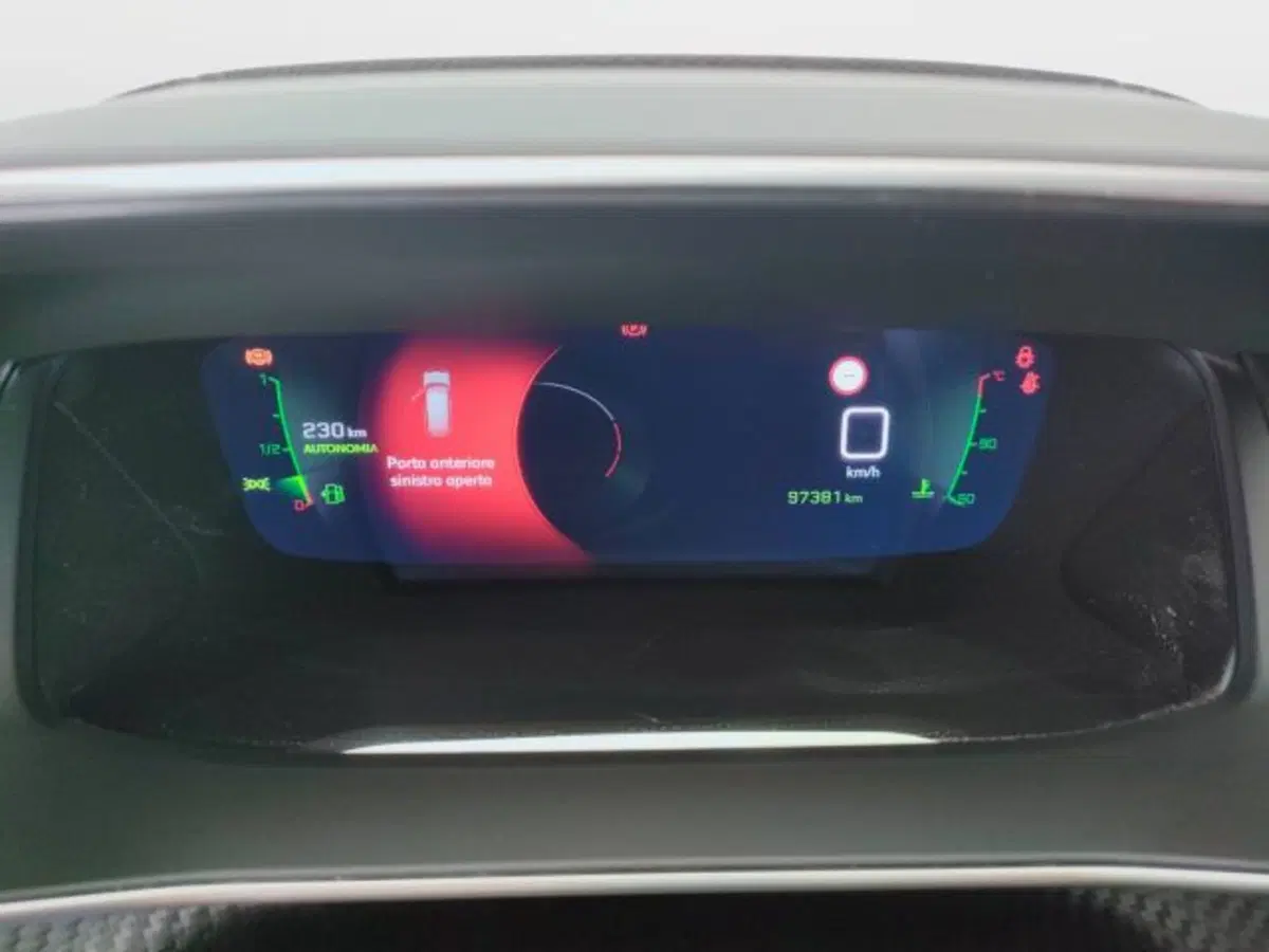 Peugeot 2008 usata a Teramo (17)