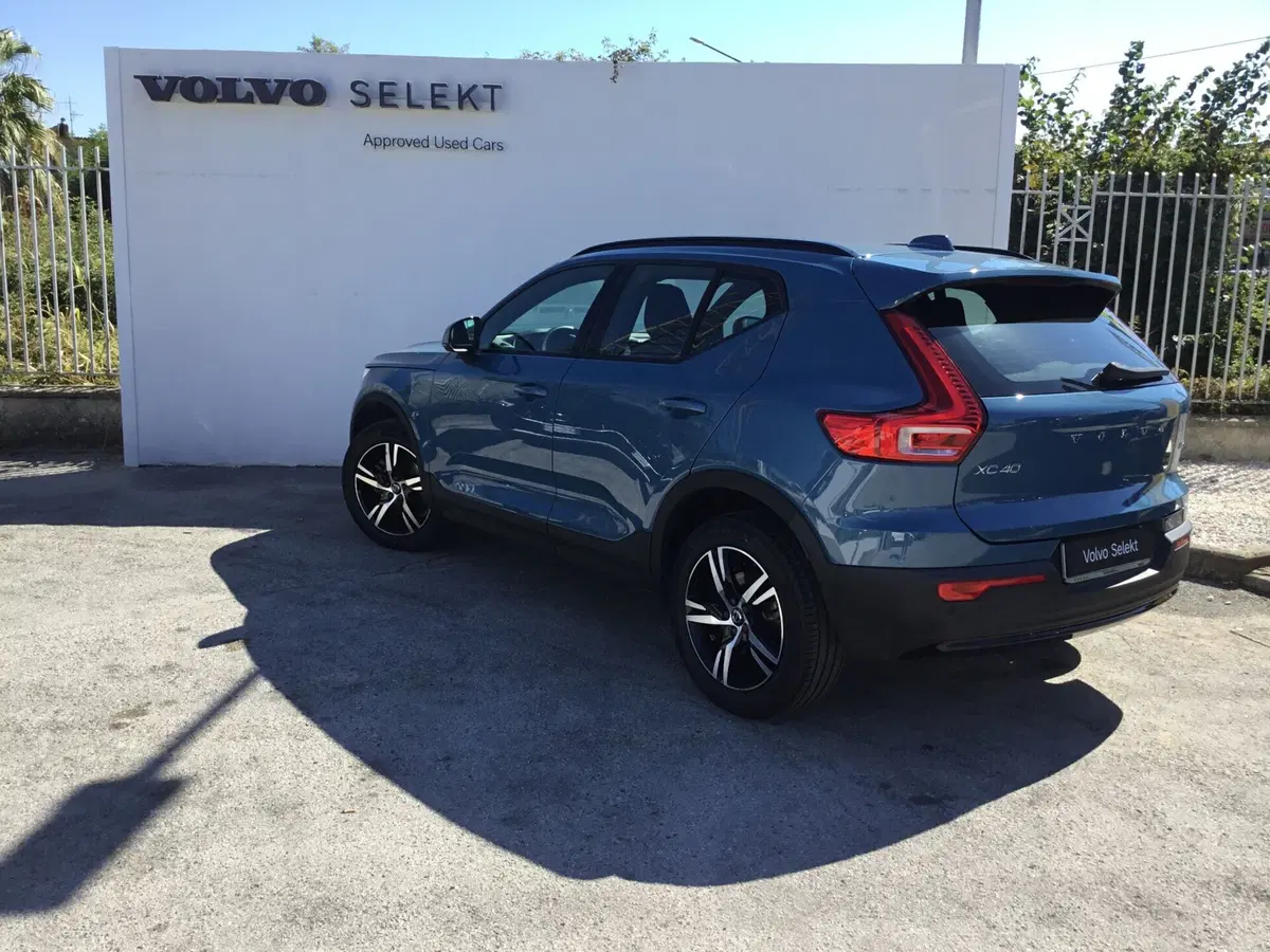 Volvo XC40 usata a Napoli (2)