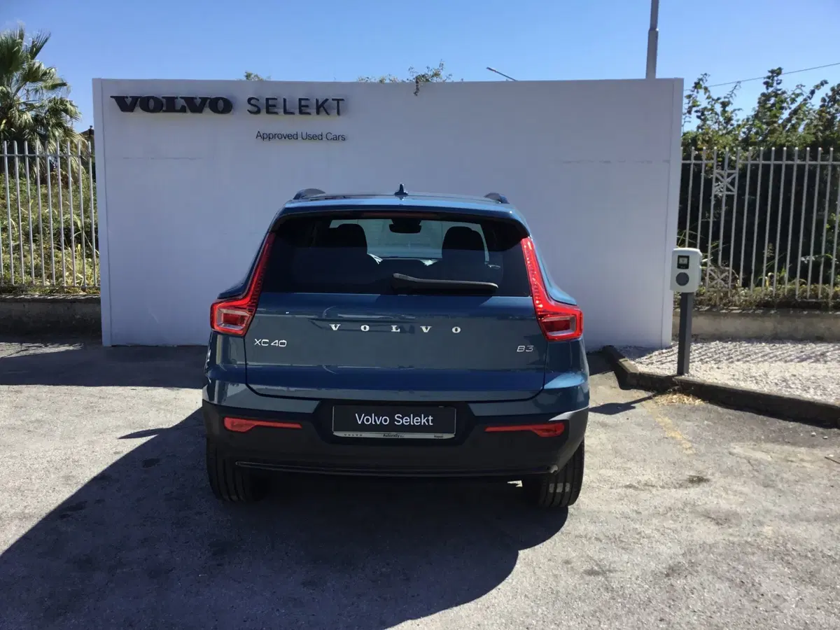 Volvo XC40 usata a Napoli (8)