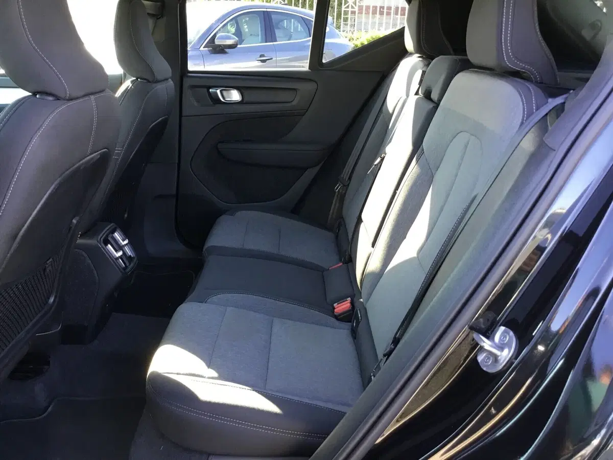 Volvo XC40 usata a Napoli (12)