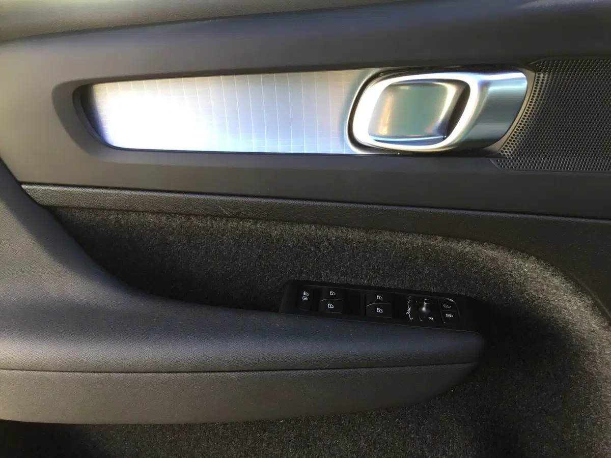 Volvo XC40 usata a Napoli (17)