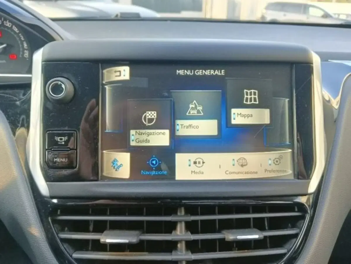 Peugeot 208 usata a Brescia (13)