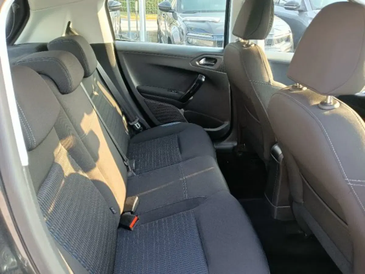 Peugeot 208 usata a Brescia (17)