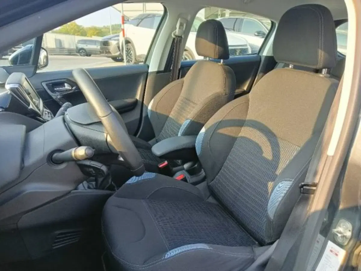 Peugeot 208 usata a Brescia (19)