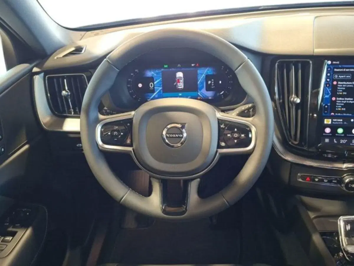Volvo XC60 usata a Verona (9)