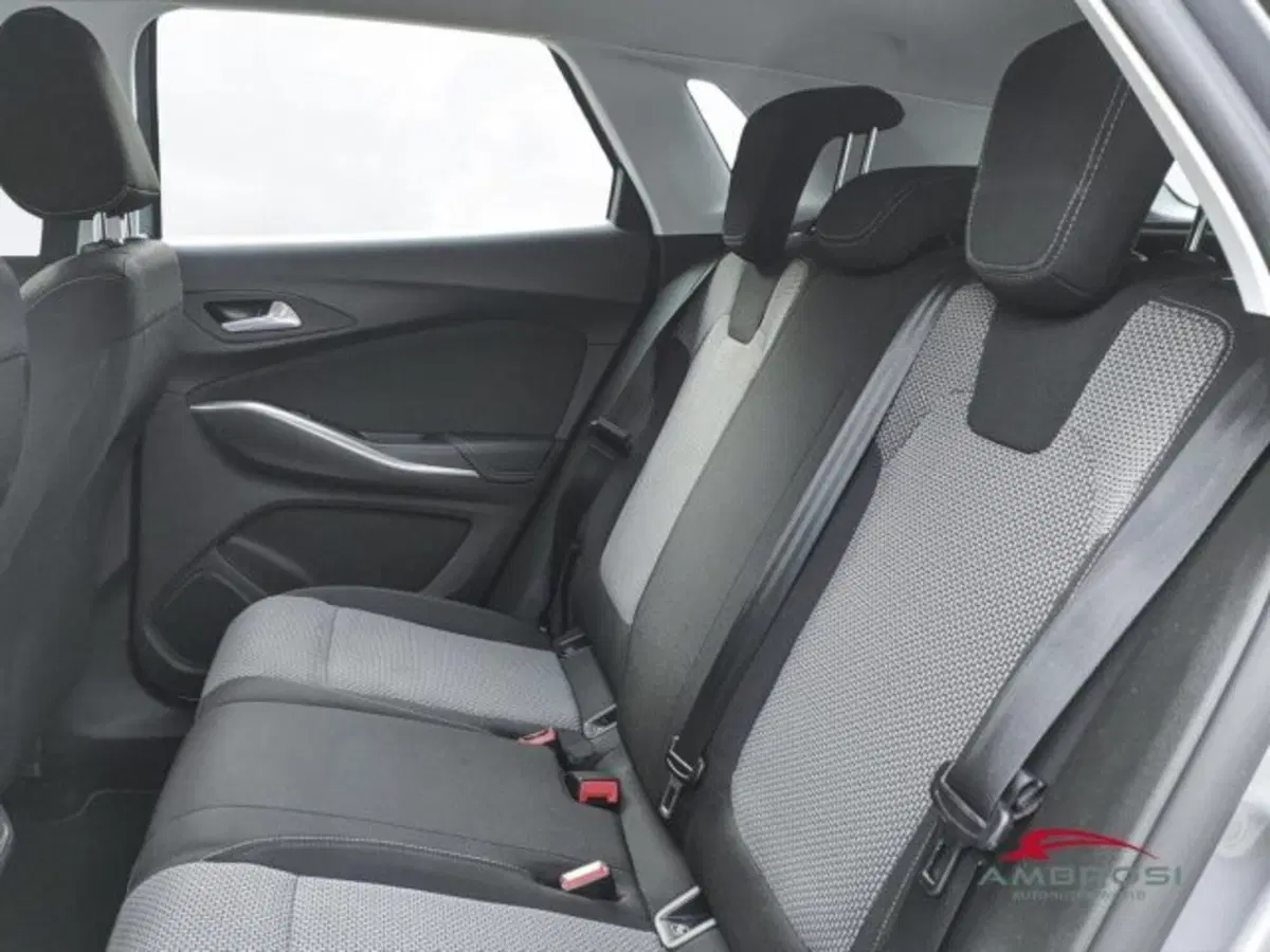 Opel Grandland X usata a Perugia (10)