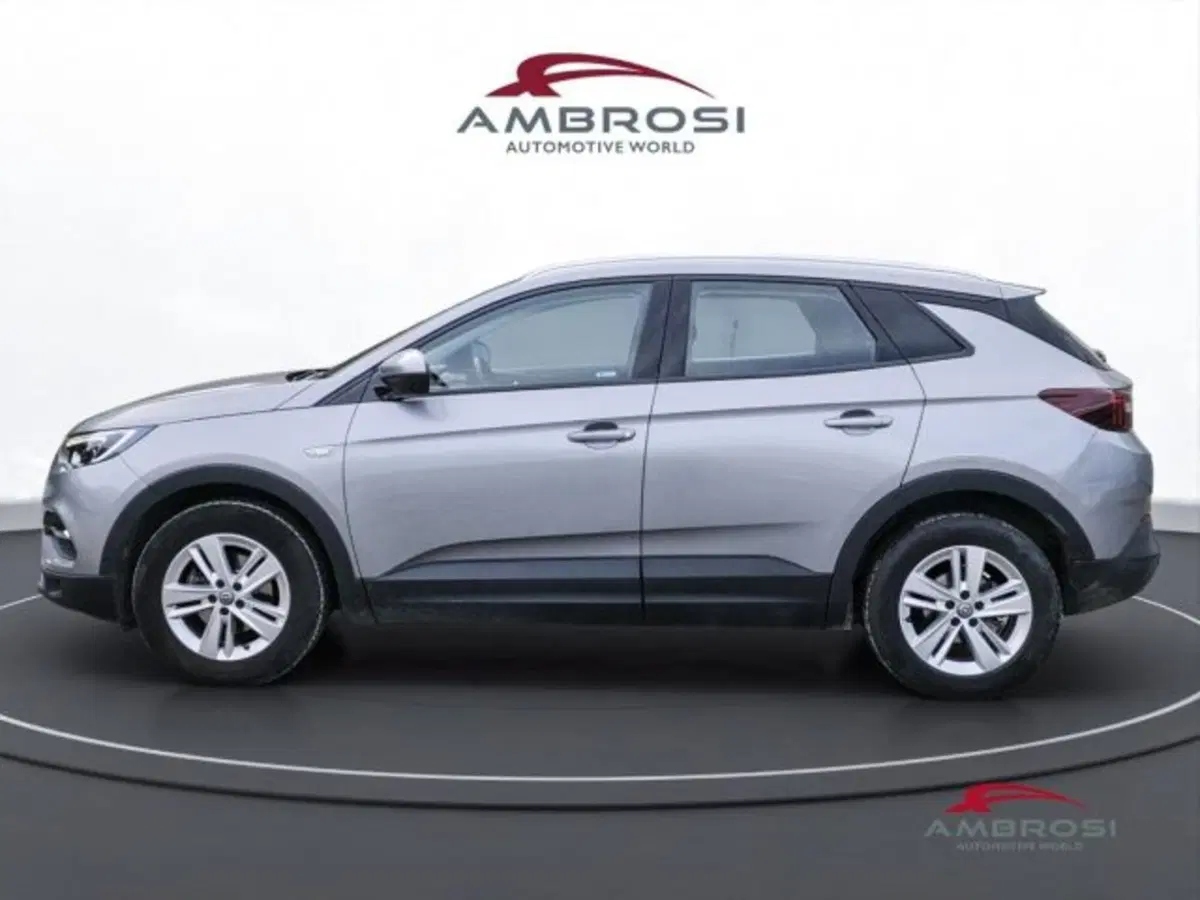 Opel Grandland X usata a Perugia (6)