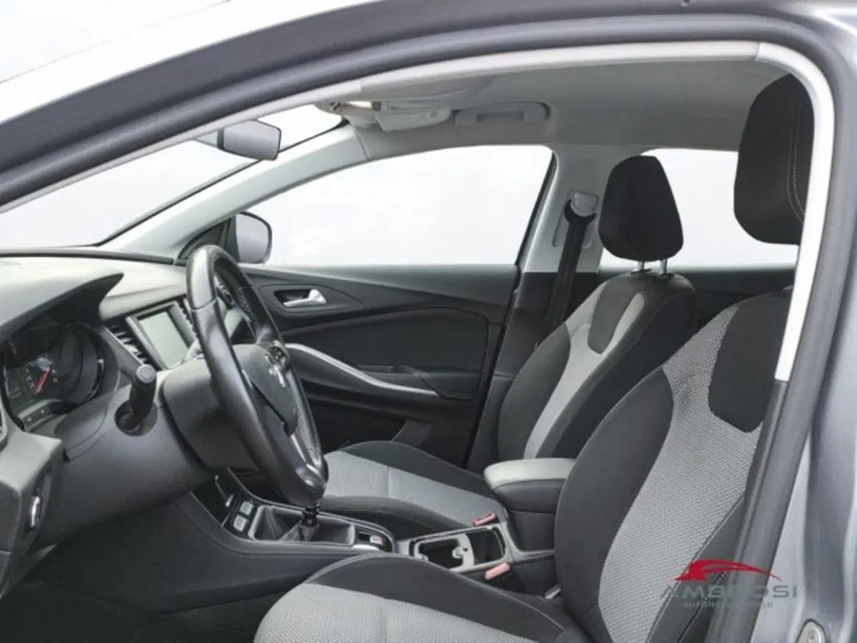 Opel Grandland X usata a Perugia (9)