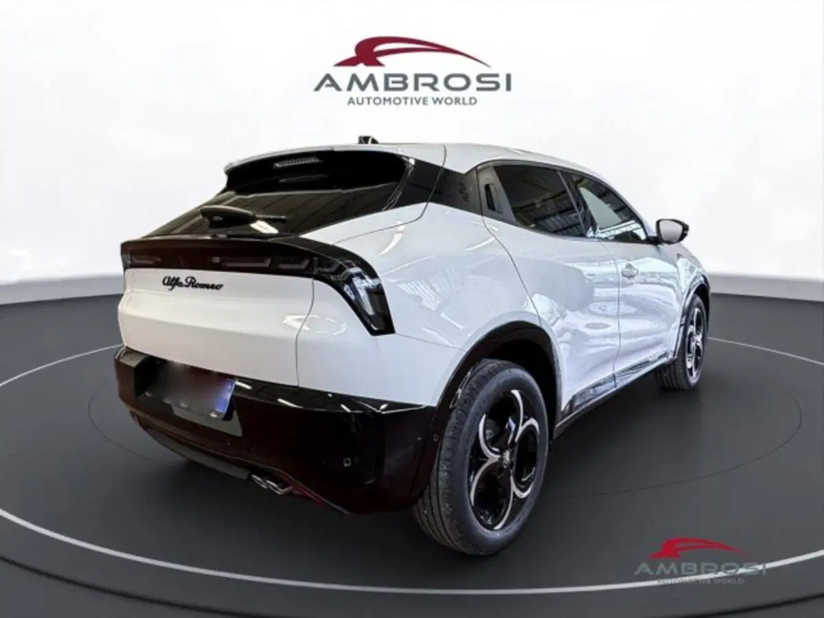 Alfa Romeo Junior nuova a Perugia (3)