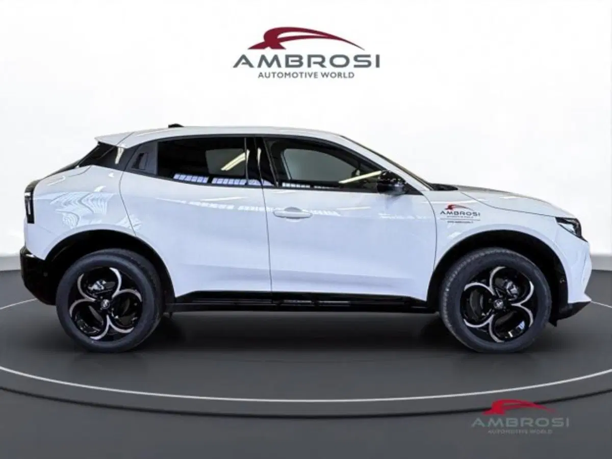 Alfa Romeo Junior nuova a Perugia (5)
