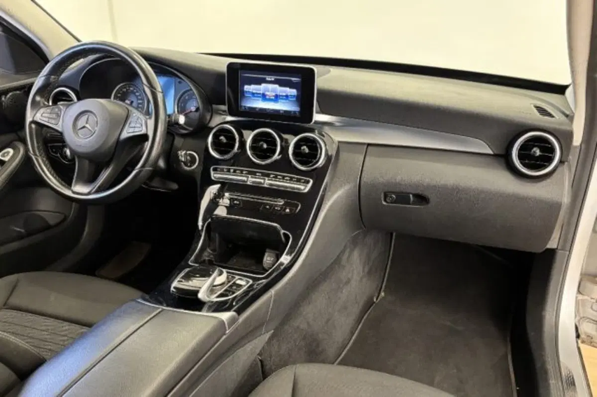 Mercedes-Benz Classe C Station Wagon usata a Latina (9)