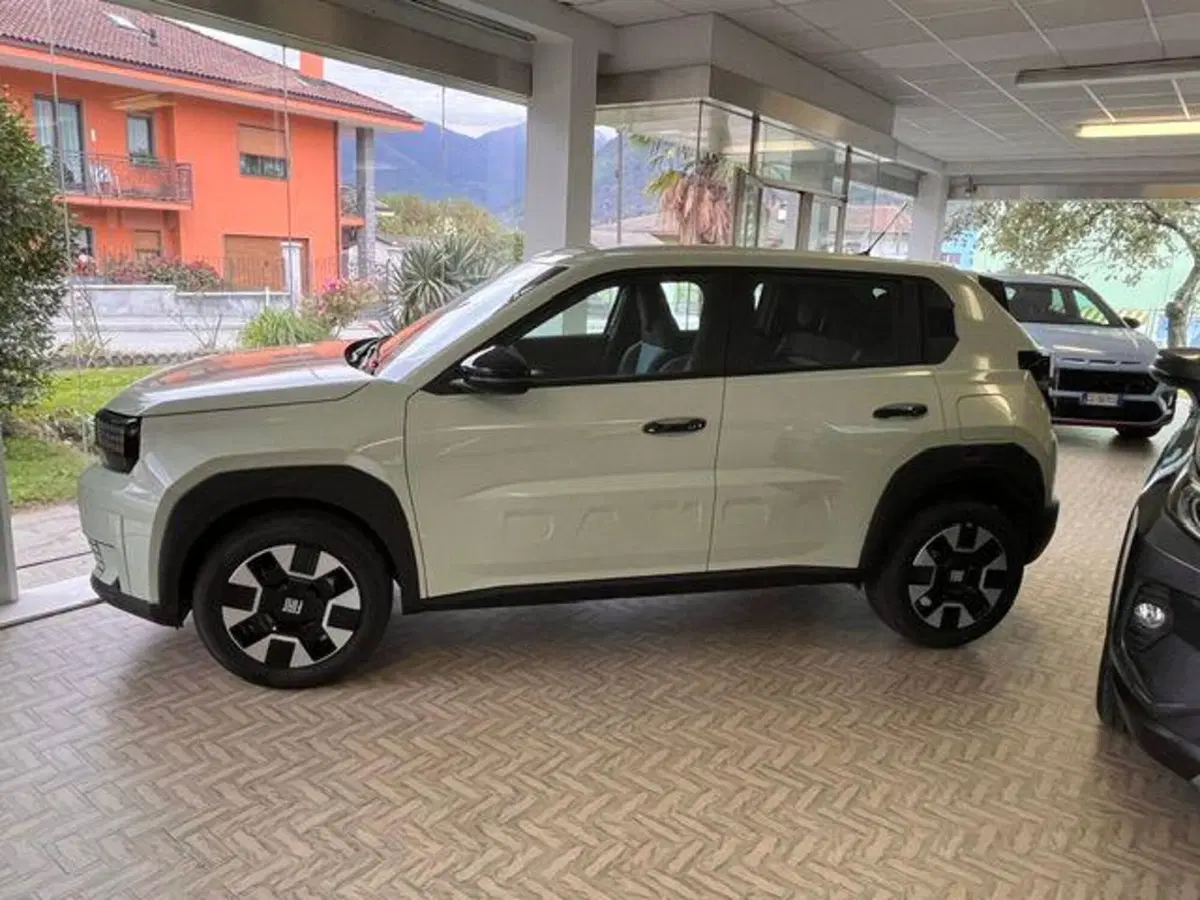 Fiat Grande Panda nuova a Verbano Cusio Ossola (4)