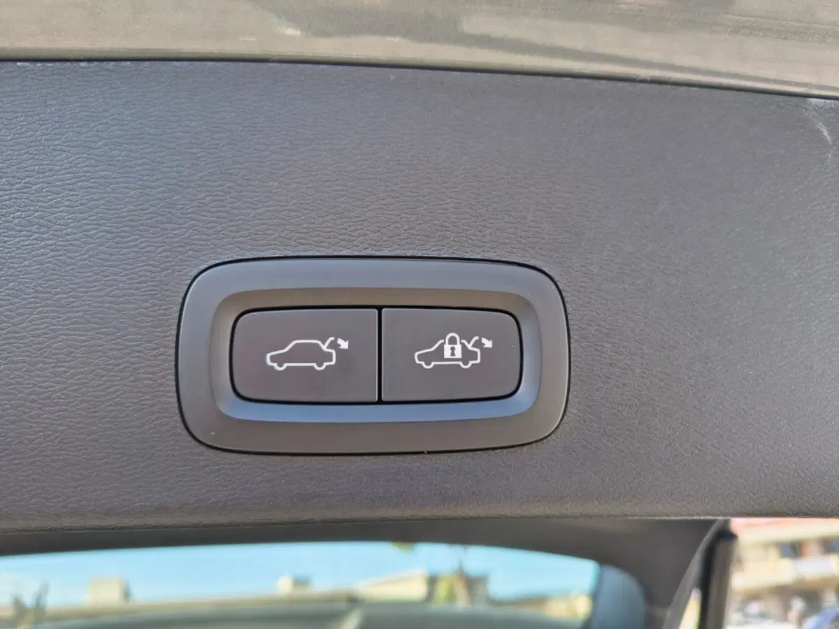 Volvo XC40 usata a Firenze (7)