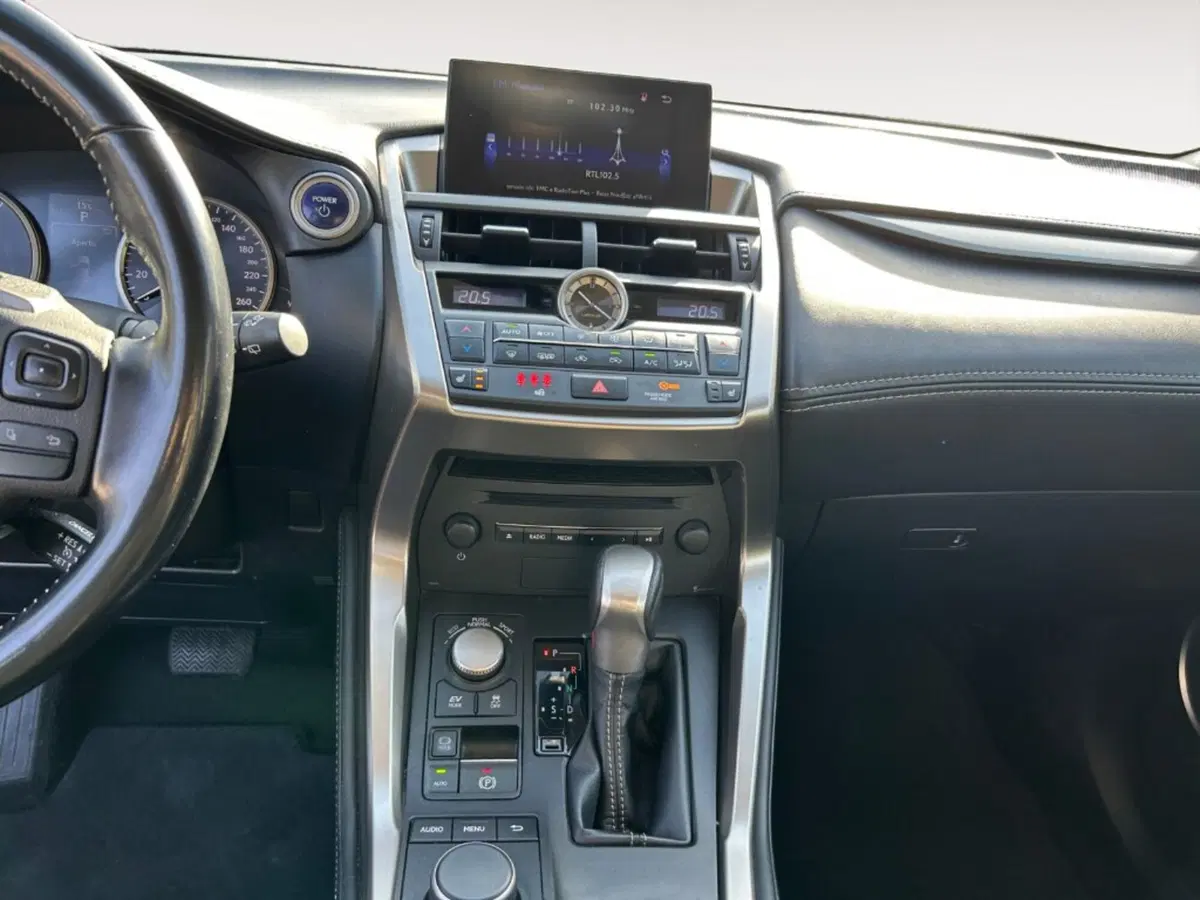Lexus NX usata a Verona (6)