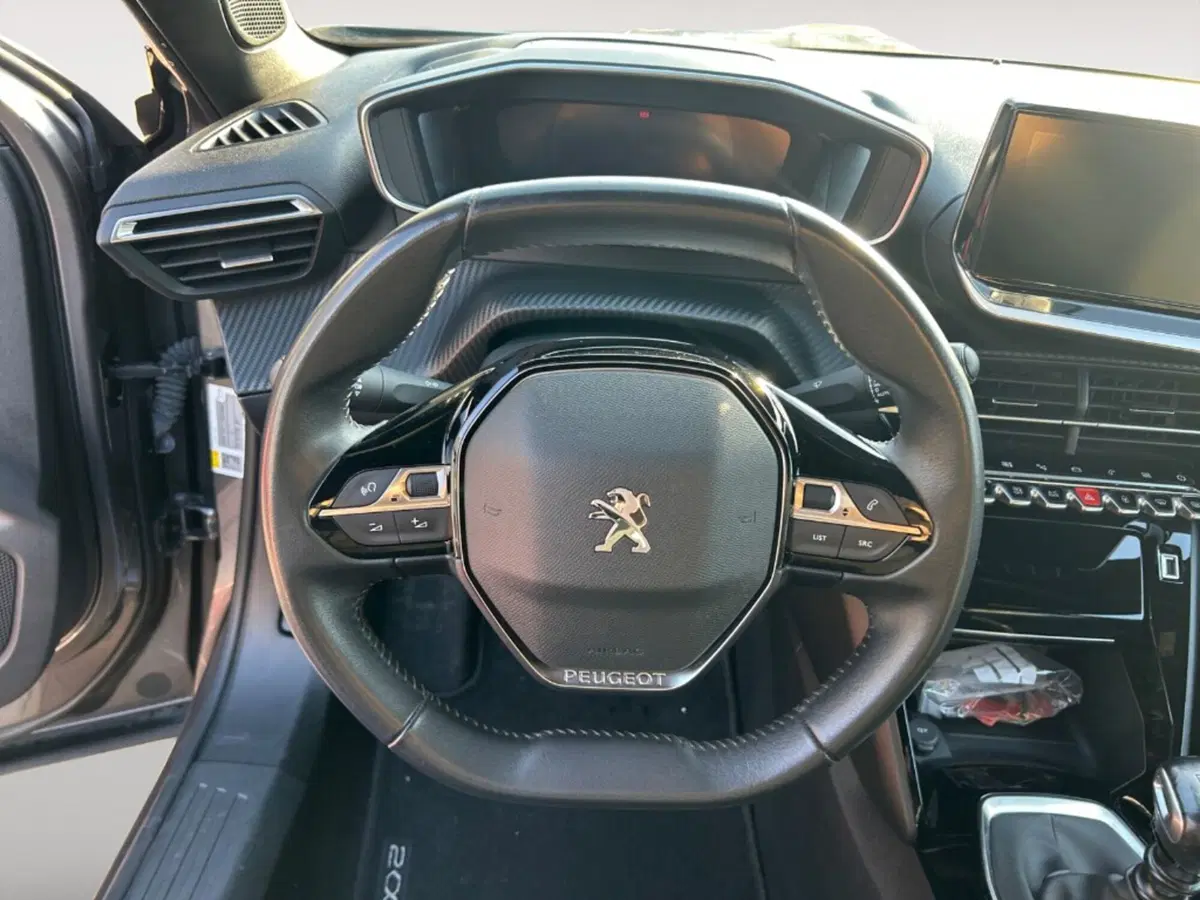 Peugeot 2008 usata a Verona (8)