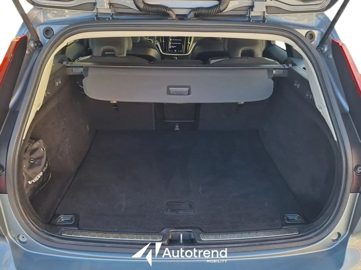 Volvo V60 usata a Bari (15)
