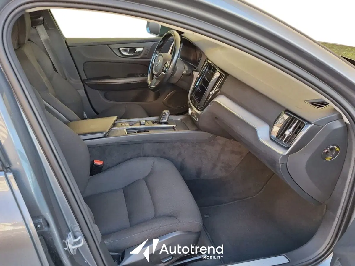 Volvo V60 usata a Bari (6)