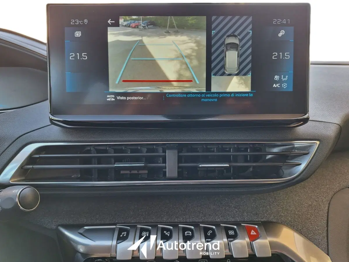 Peugeot 3008 usata a Bari (12)