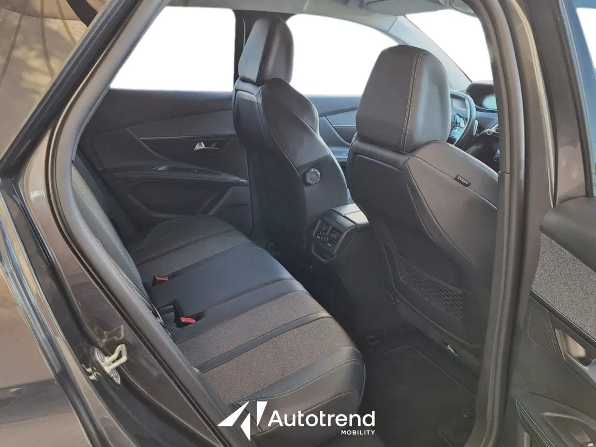 Peugeot 3008 usata a Bari (14)