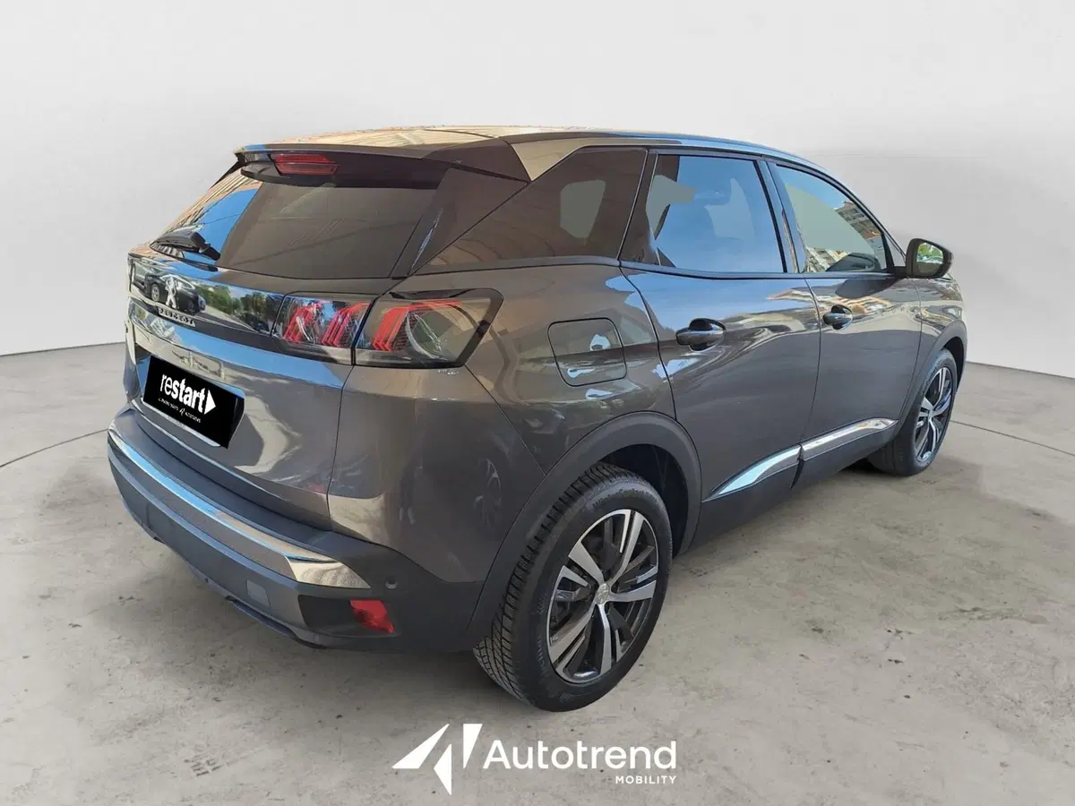 Peugeot 3008 usata a Bari (2)