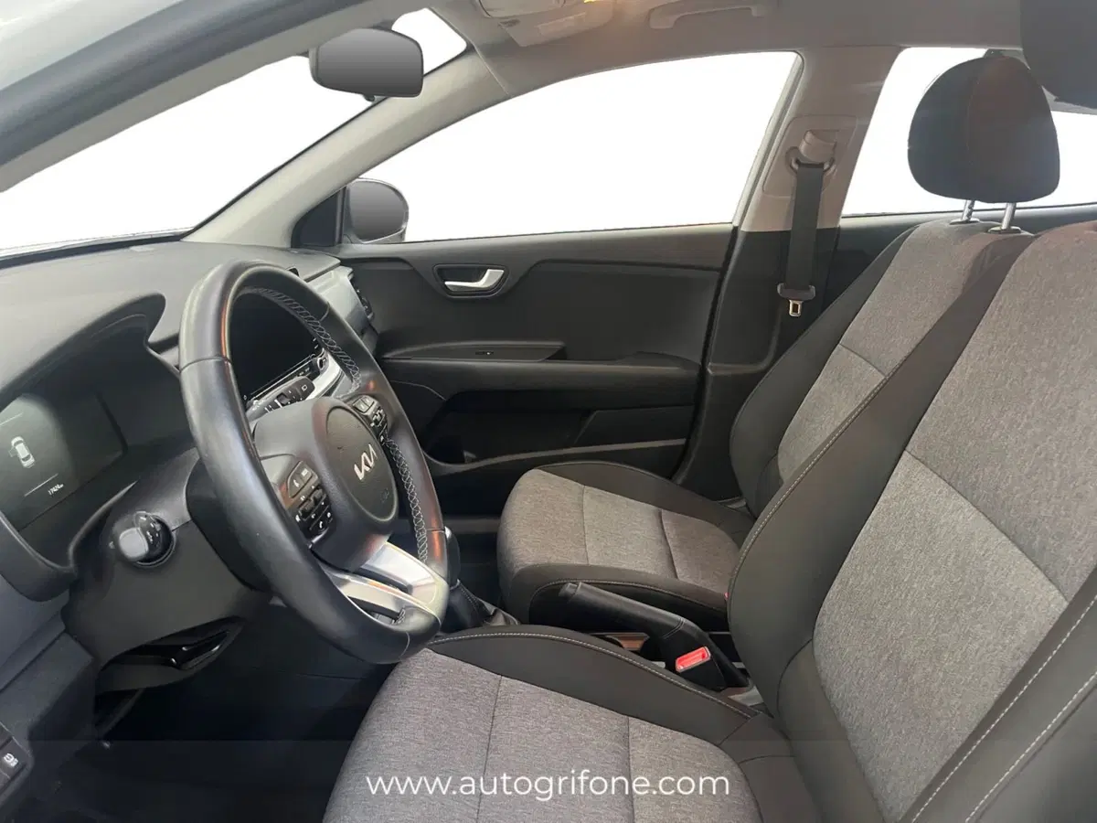 Kia Stonic usata a Modena (9)