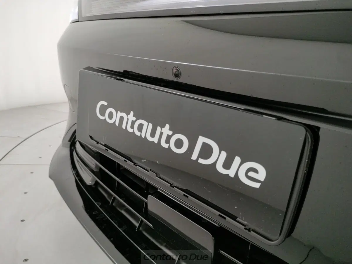 Leapmotor B05 nuova a Caserta (17)
