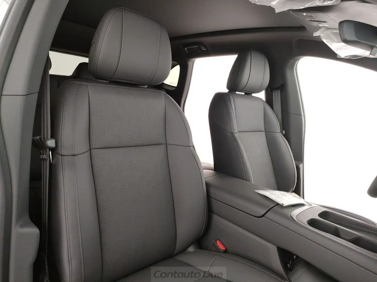 Leapmotor B05 nuova a Caserta (15)