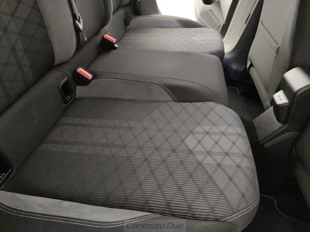 Volkswagen Taigo usata a Caserta (14)