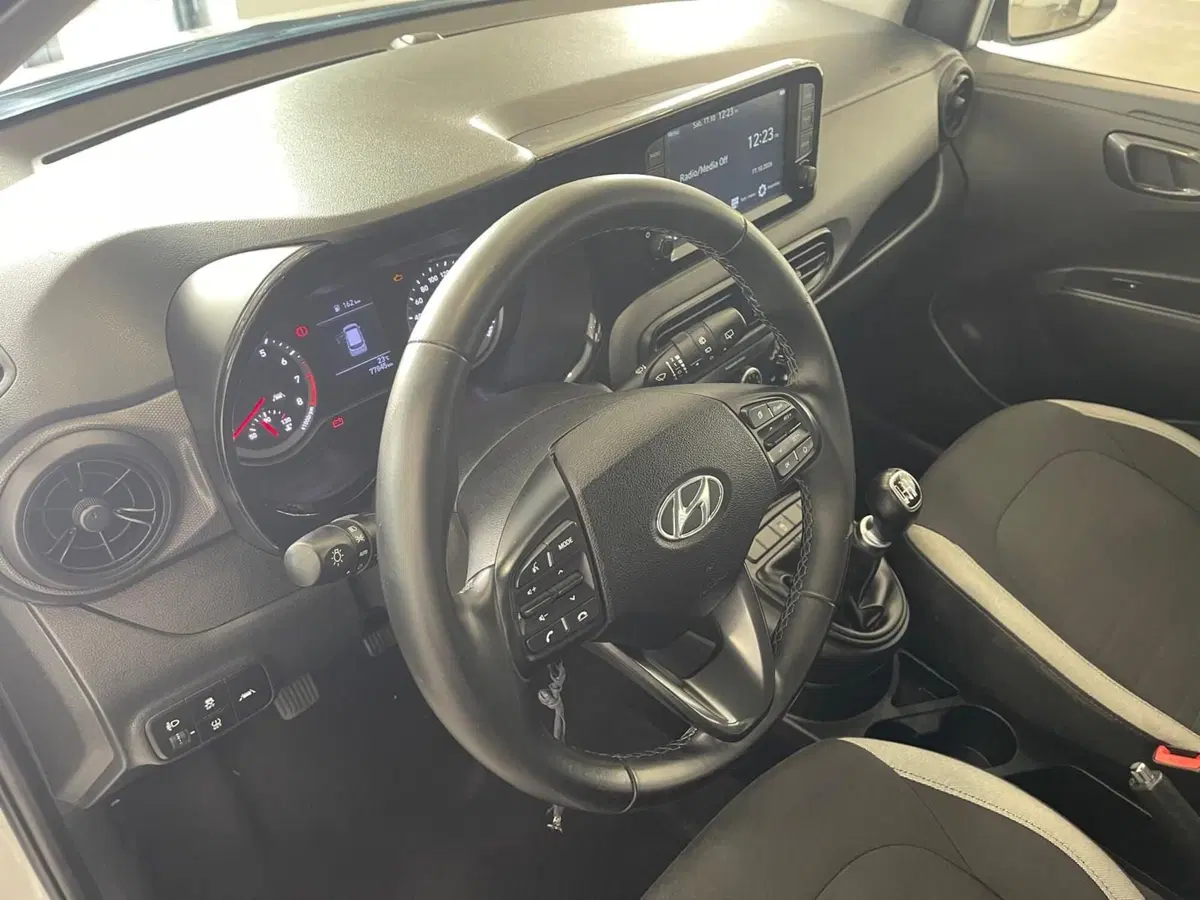 Hyundai i10 usata a Napoli (10)