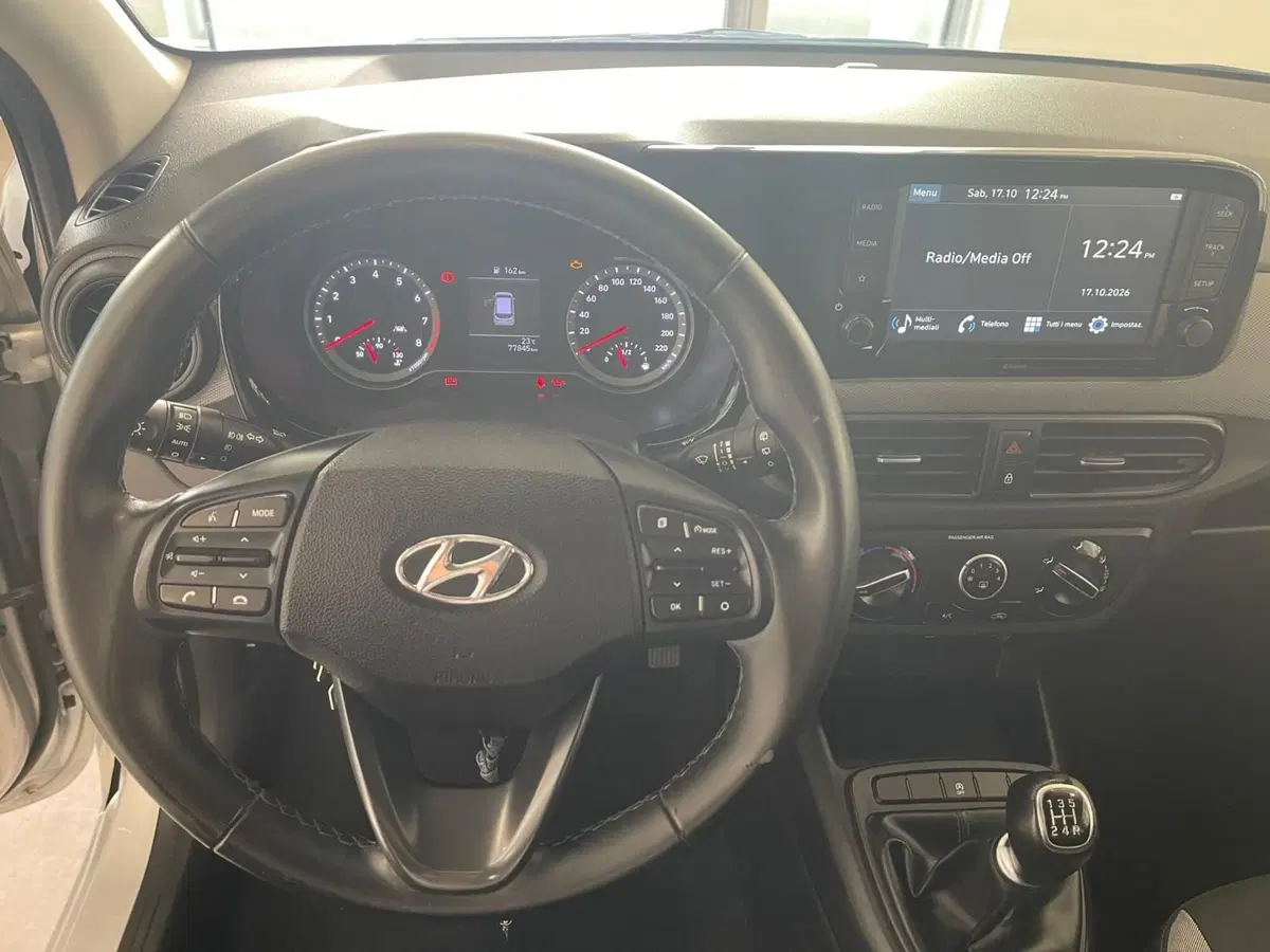 Hyundai i10 usata a Napoli (12)