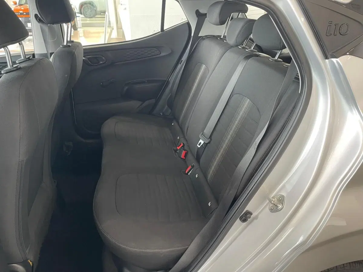 Hyundai i10 usata a Napoli (17)