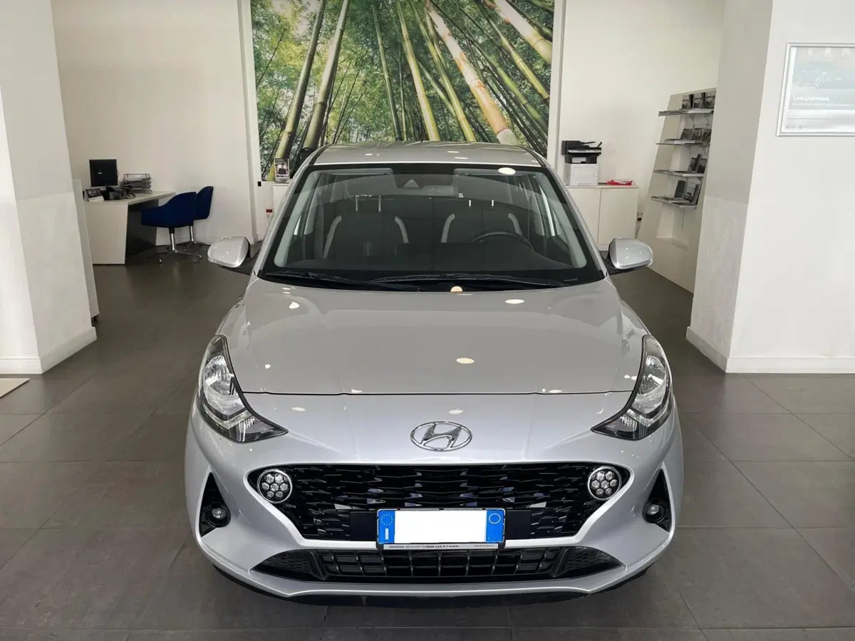 Hyundai i10 usata a Napoli (4)