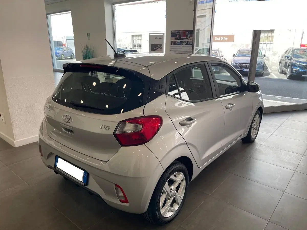 Hyundai i10 usata a Napoli (6)