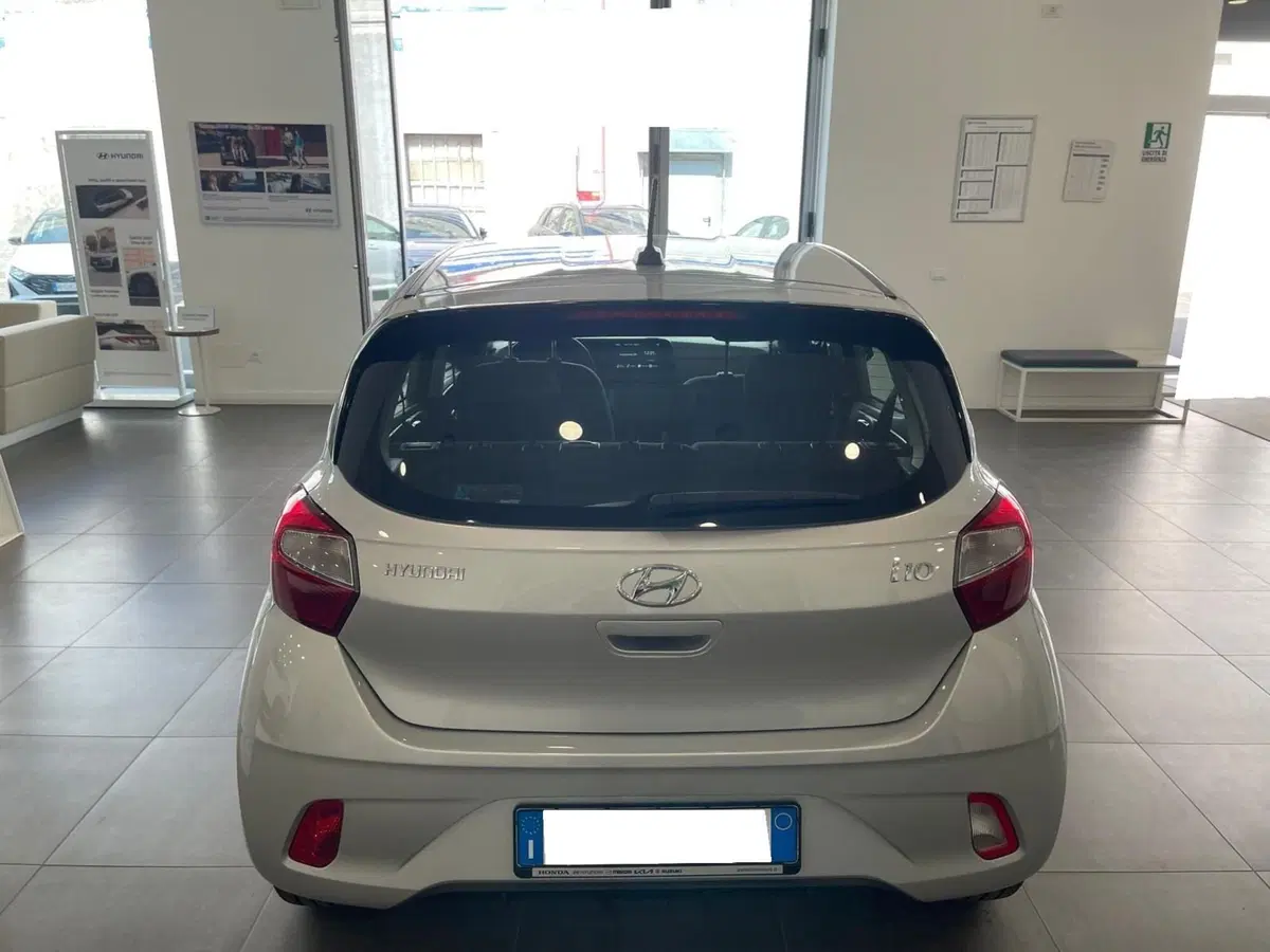 Hyundai i10 usata a Napoli (7)