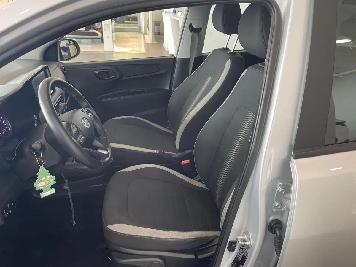 Hyundai i10 usata a Napoli (8)