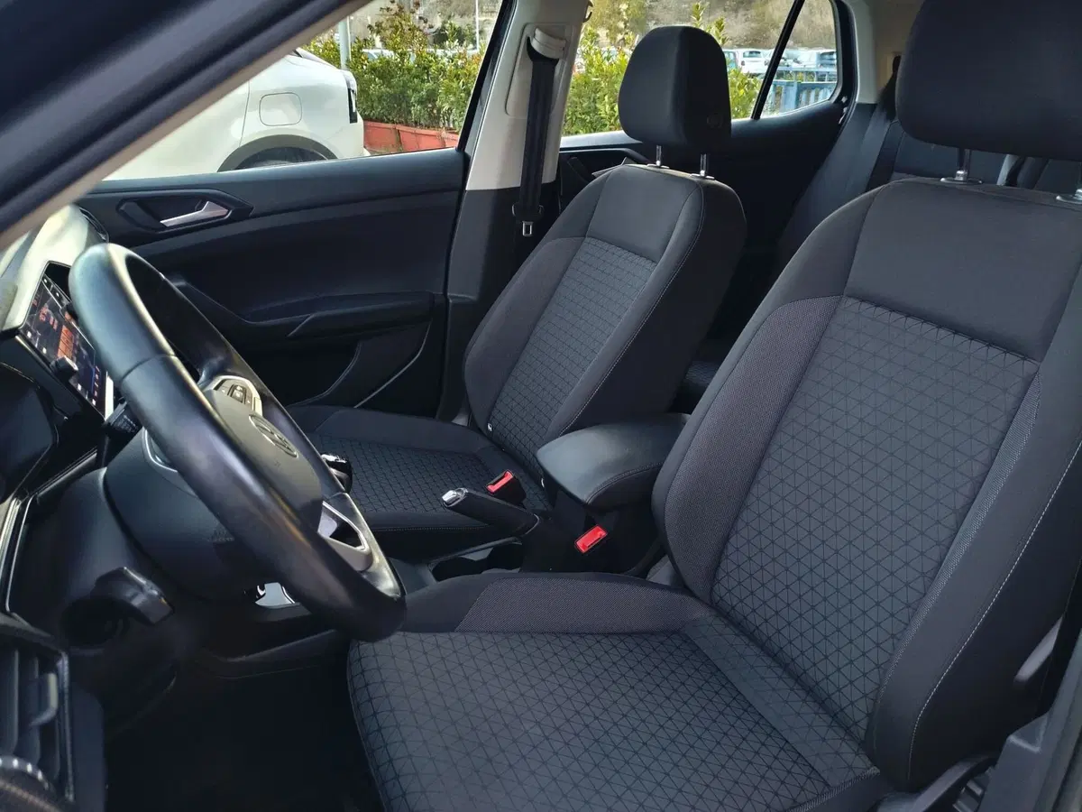 Volkswagen T-Cross usata a Matera (12)