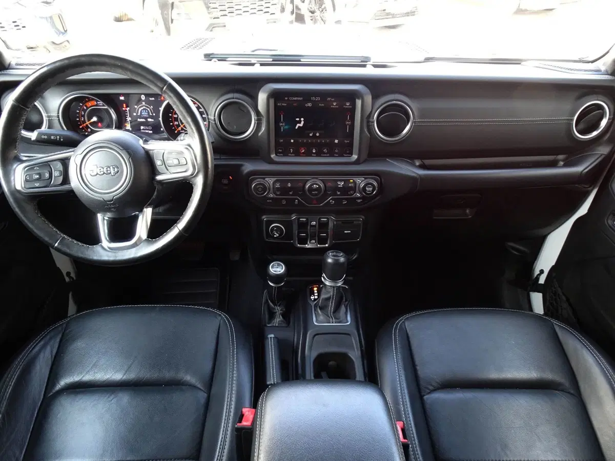 Jeep Wrangler Unlimited usata a Padova (12)