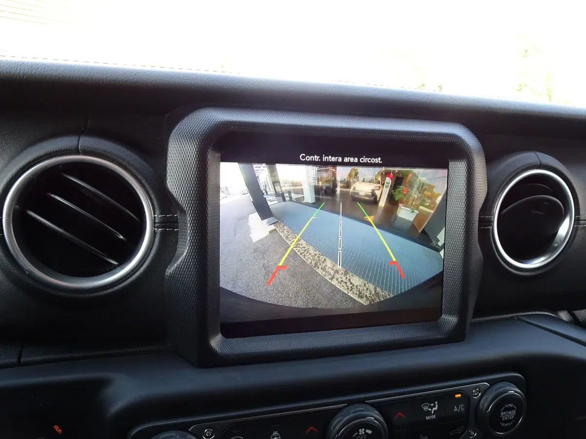 Jeep Wrangler Unlimited usata a Padova (18)