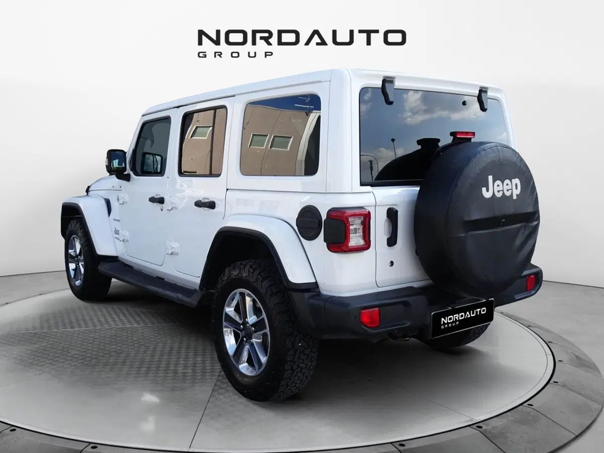 Jeep Wrangler Unlimited usata a Padova (3)