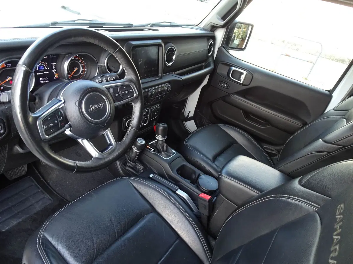 Jeep Wrangler Unlimited usata a Padova (8)