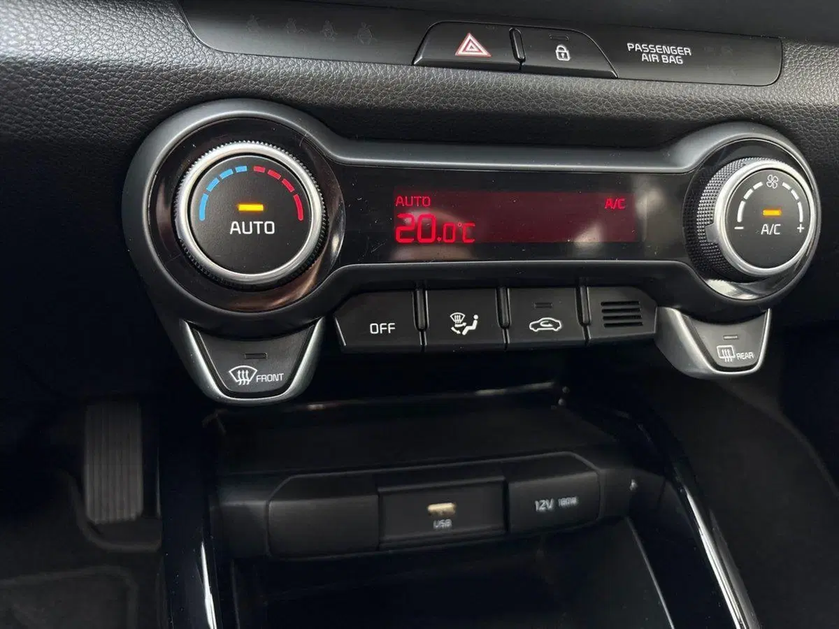 Kia Stonic usata a Padova (18)