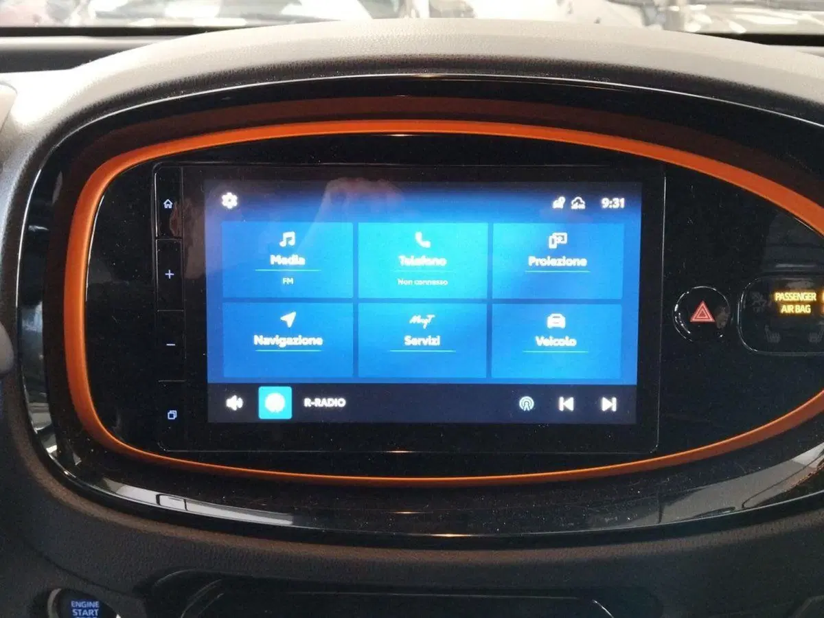 Toyota Aygo X usata a Roma (10)