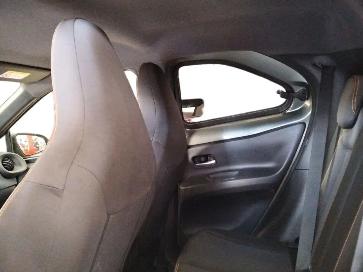 Toyota Aygo X usata a Roma (11)