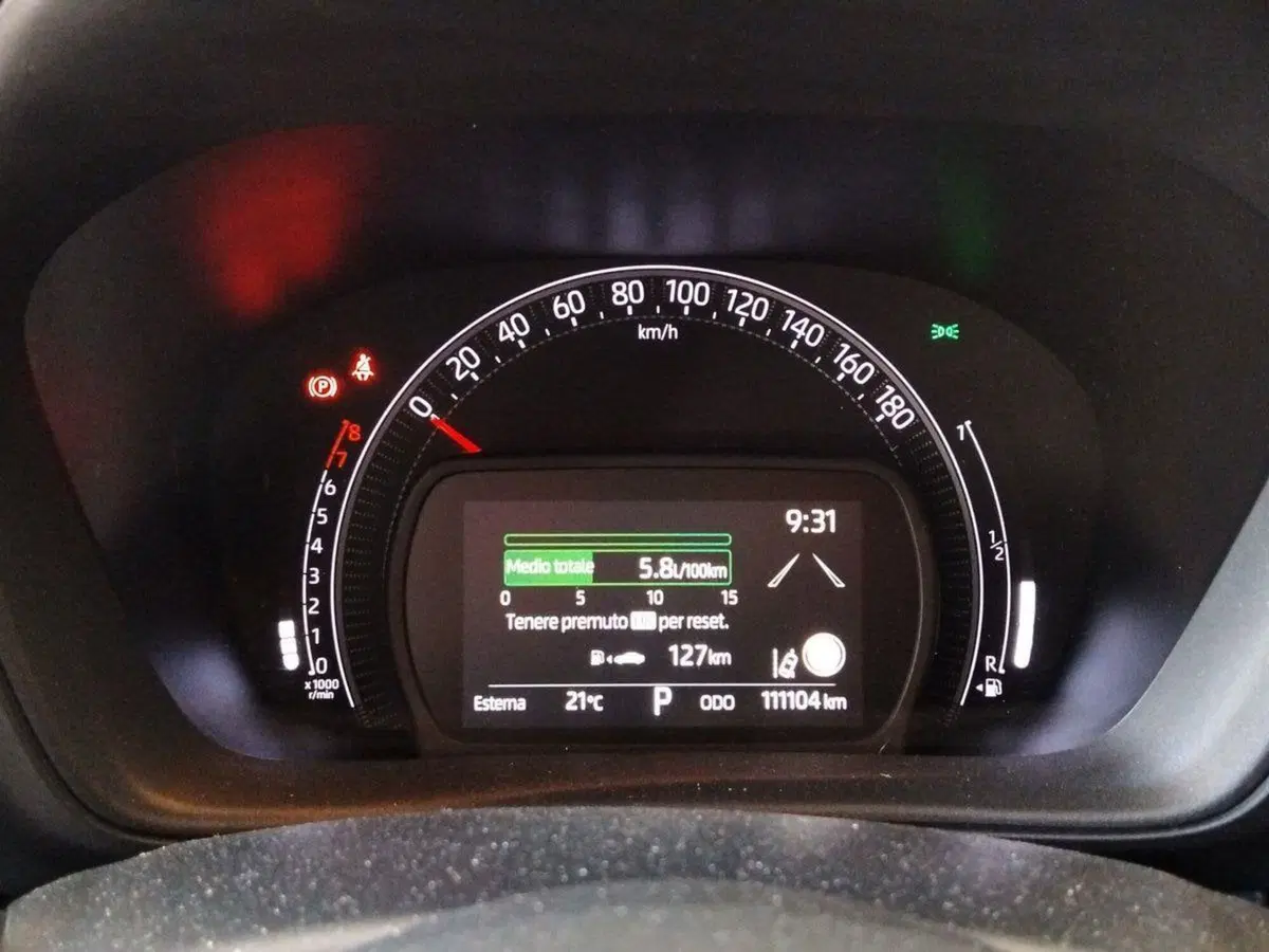 Toyota Aygo X usata a Roma (9)