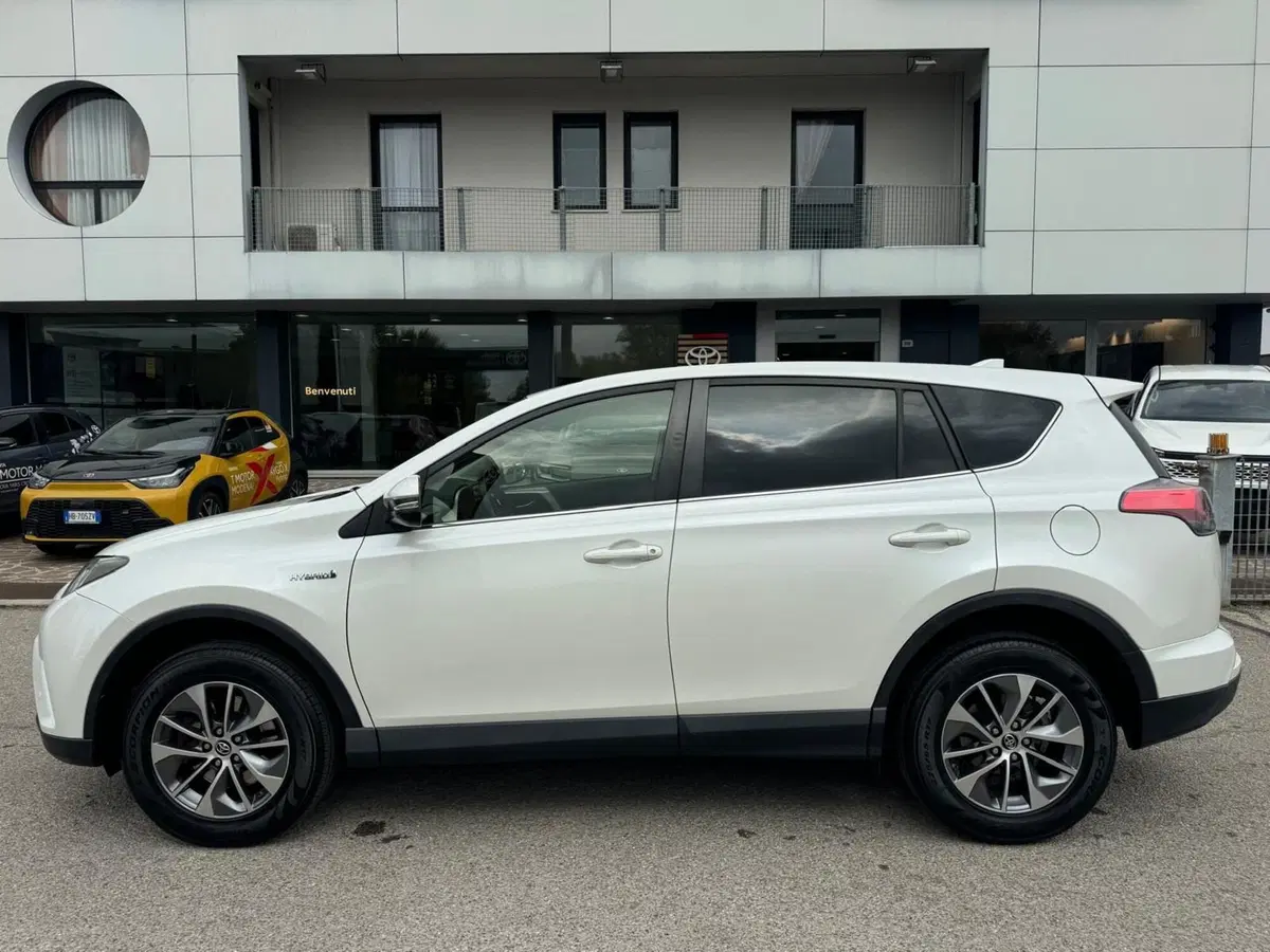 Toyota Rav4 usata a Modena (9)