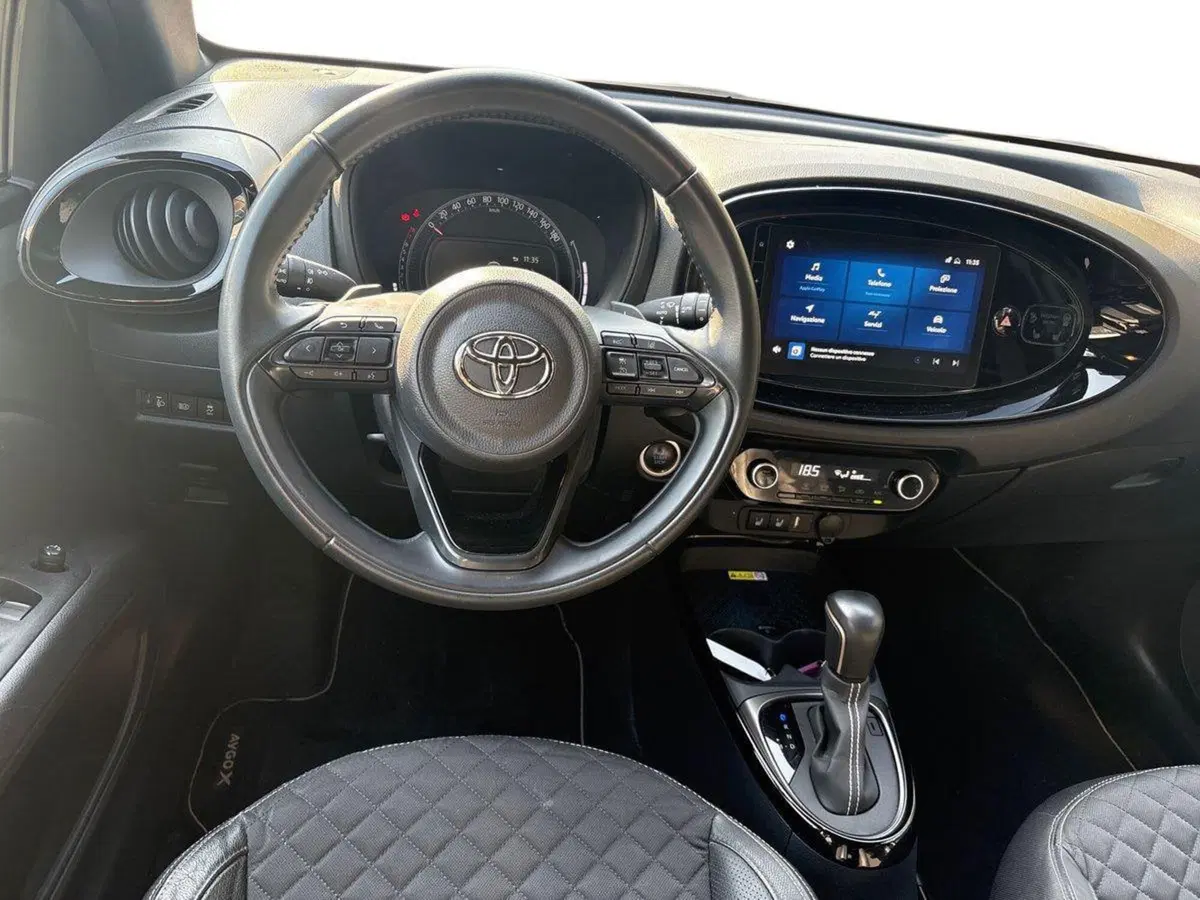 Toyota Aygo X usata a Bologna (8)