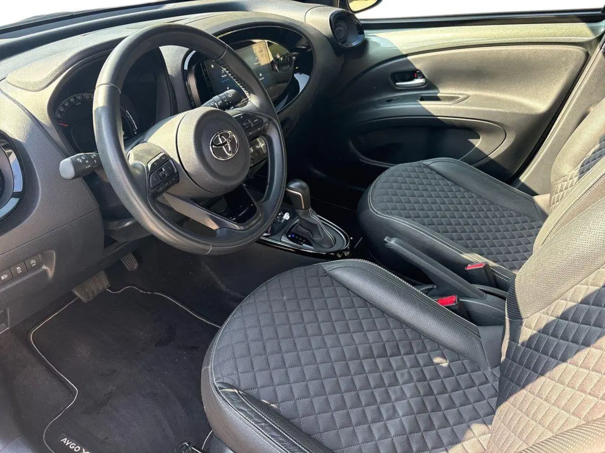 Toyota Aygo X usata a Bologna (9)