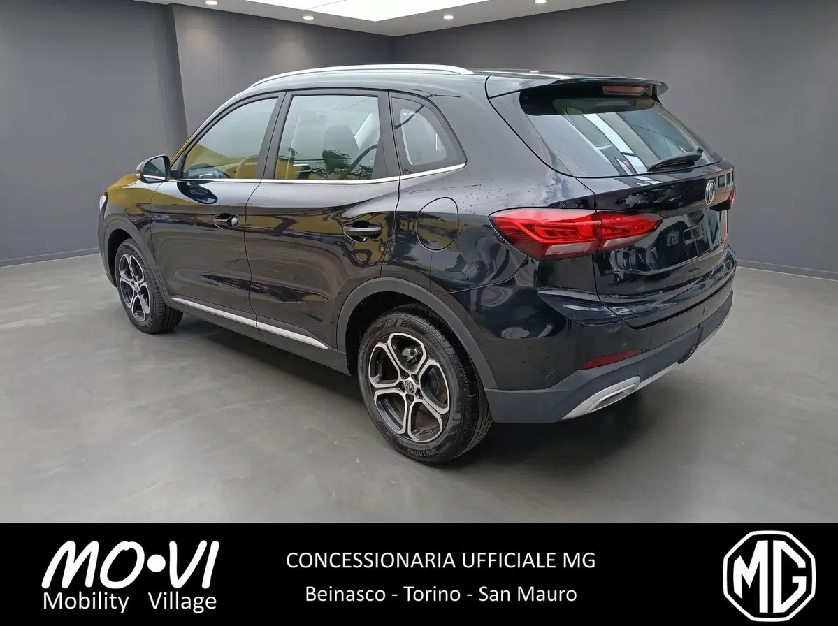 Mg ZS nuova a Torino (4)
