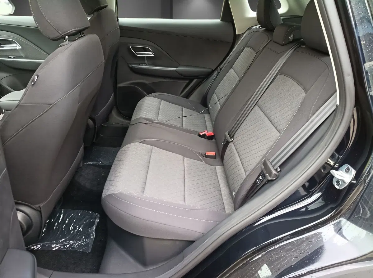 Mg ZS nuova a Torino (8)
